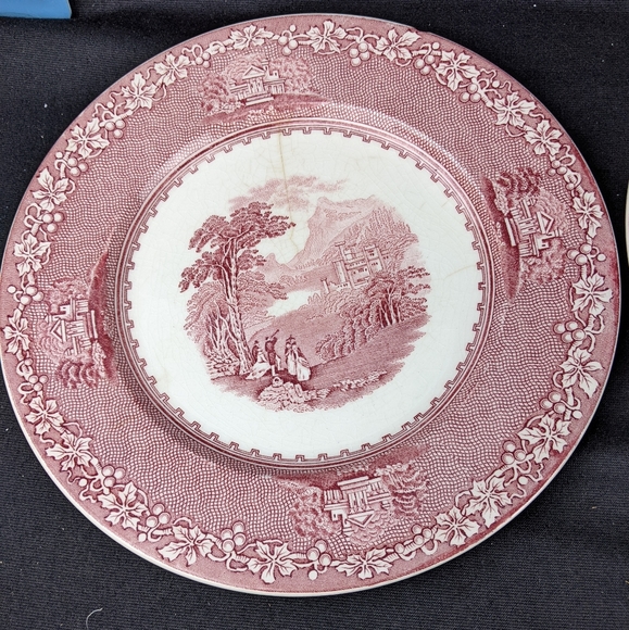 Set of 2 Jenny Lind 1795 redware 10 inch plates - Picture 1 of 9